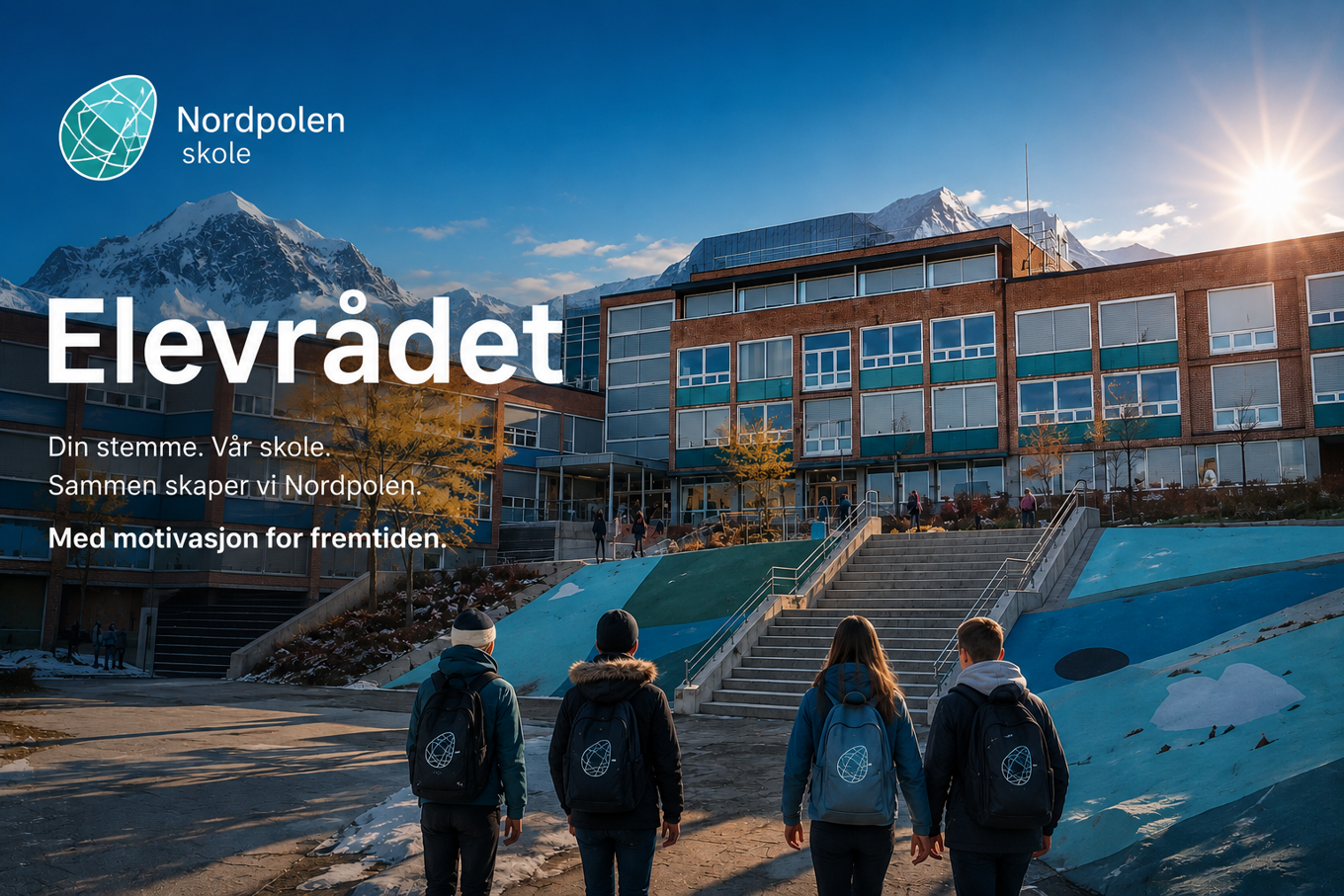 En gruppe mennesker går opp trapper til en bygning med et fjell i bakgrunnen