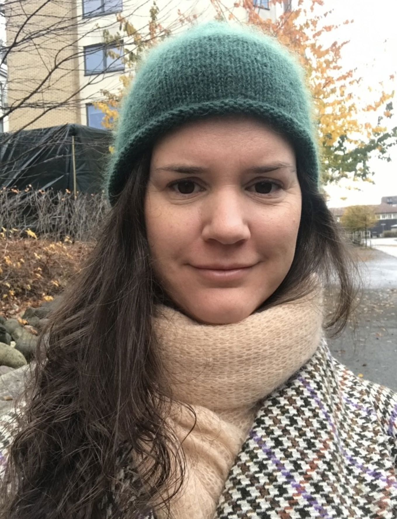 en person med strikkelue